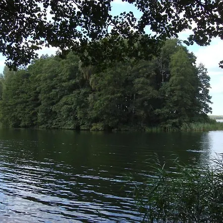 At Pagelsee In The Mueritz National Park بيت للعطل *